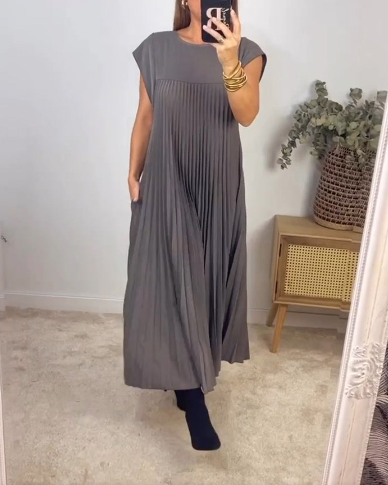 Fantastisches schlichtes einfarbiges Kleid mit Falten