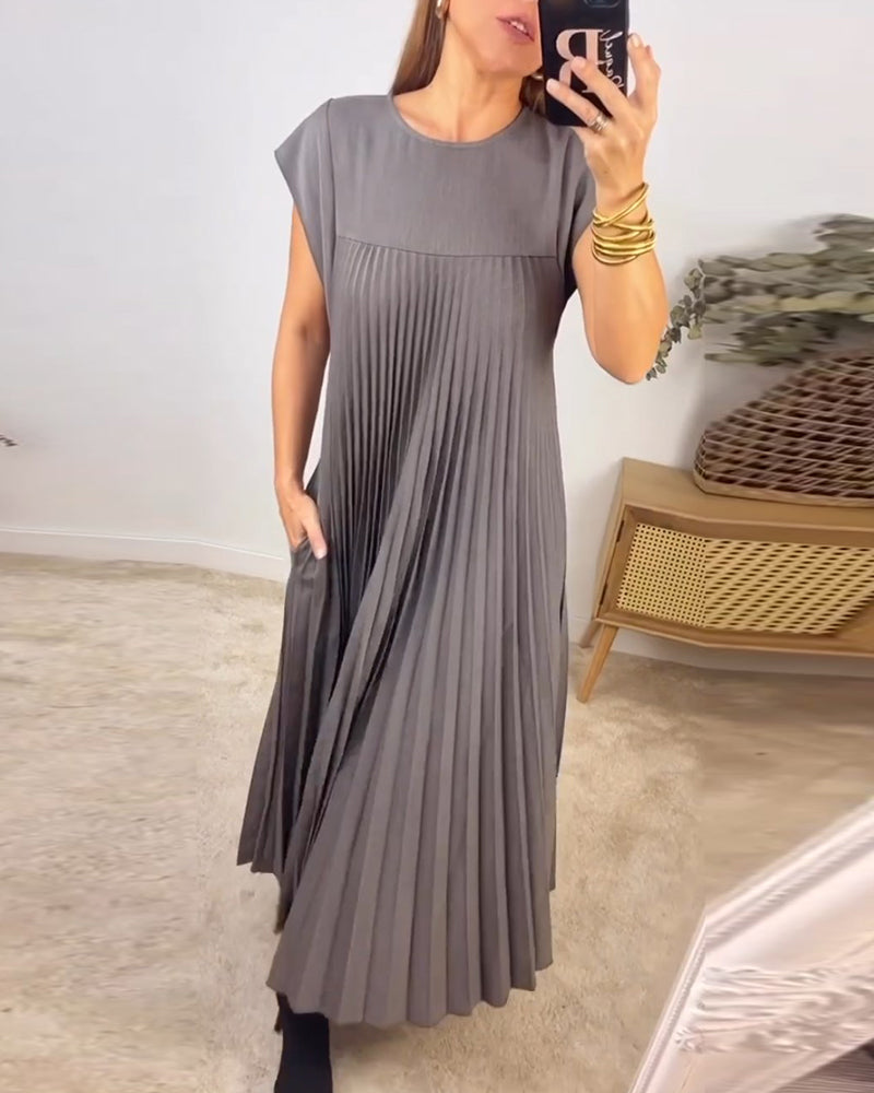 Fantastisches schlichtes einfarbiges Kleid mit Falten