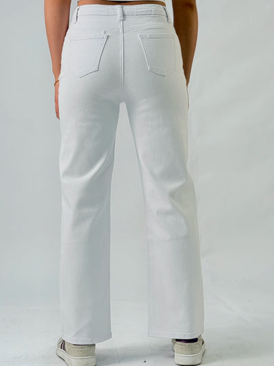 Weiße klassische Damenjeans – elegant exquisit