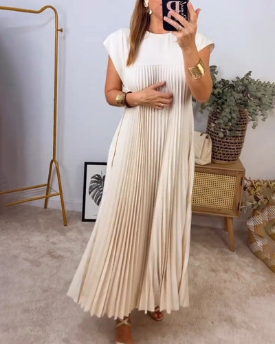 Fantastisches schlichtes einfarbiges Kleid mit Falten
